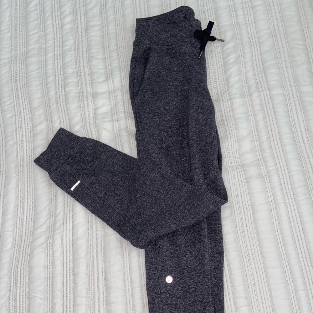Grey Lululemon Align Jogger Pants size 6